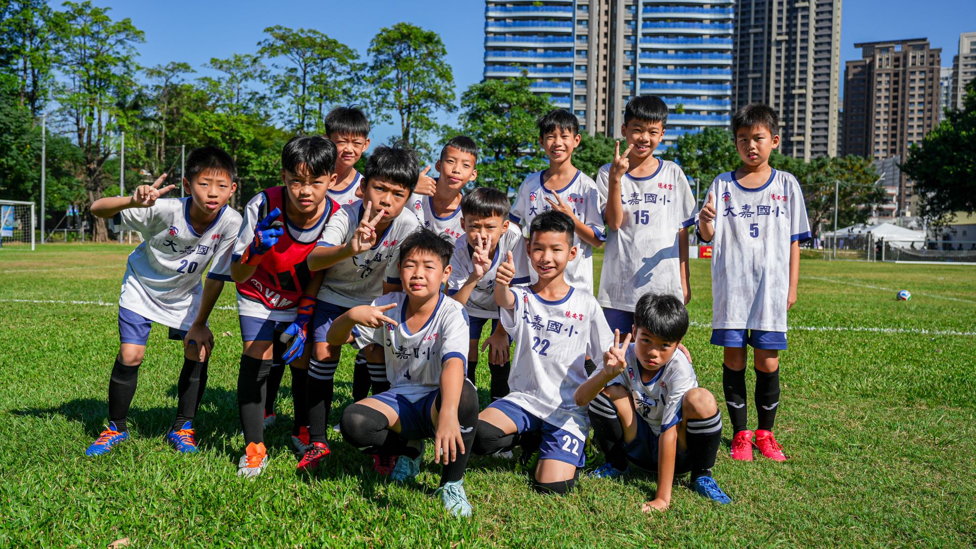 彰化大嘉國小帶孩子參與YAMAHA CUP體驗大型賽會盛事。（圖：台灣山葉機車提供） 